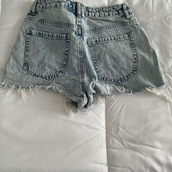 Garage Jean shorts “Festival” - Picture 2 of 3